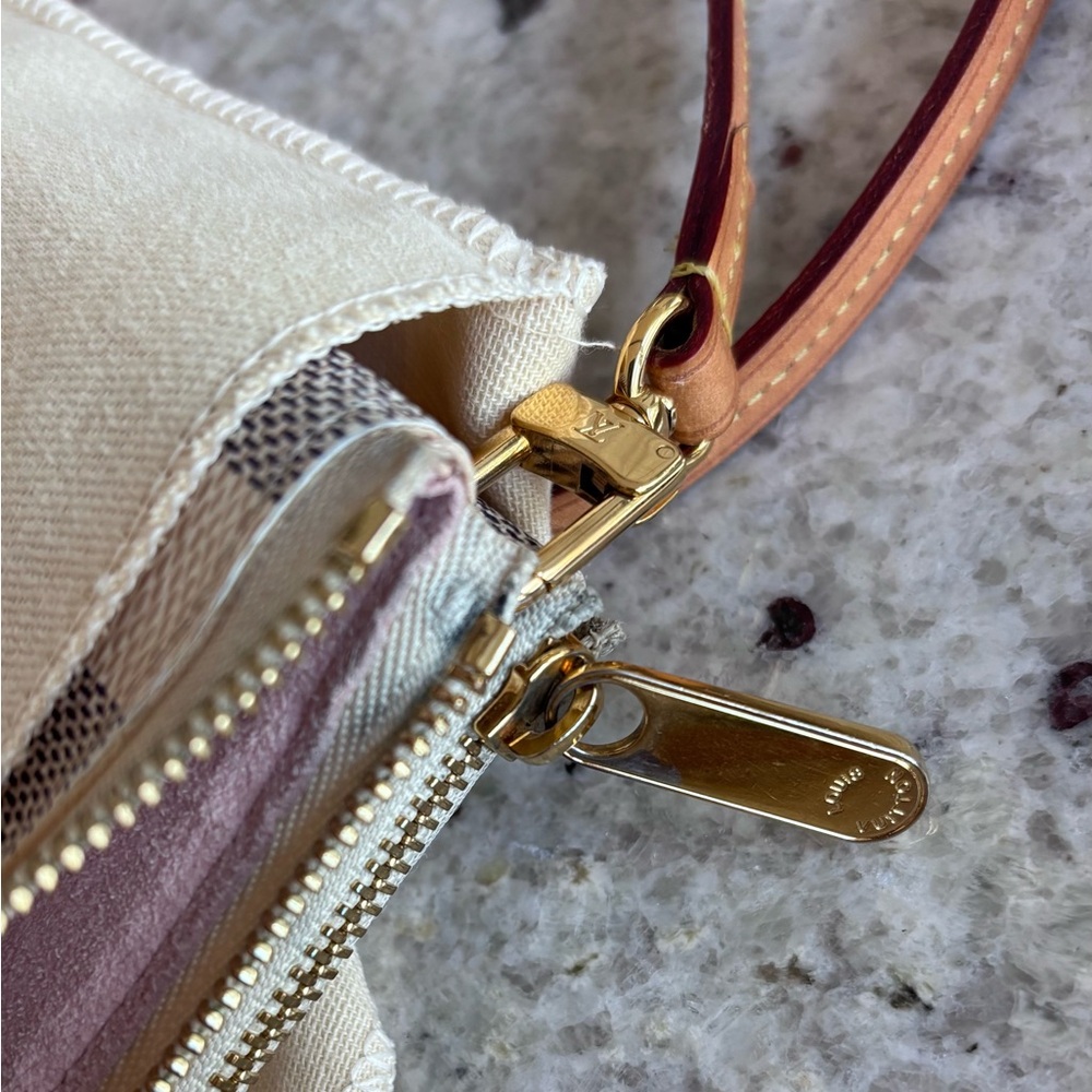 Louis Vuitton Double Zip Pochette Damier Azur - Picture 15 of 16